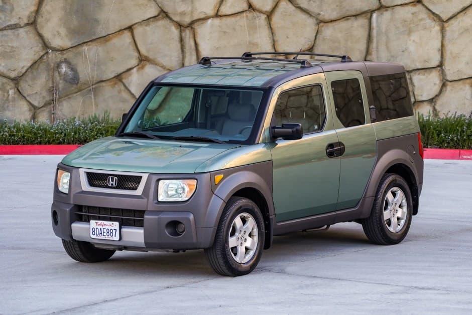 2004 Honda Element sold for $9,500