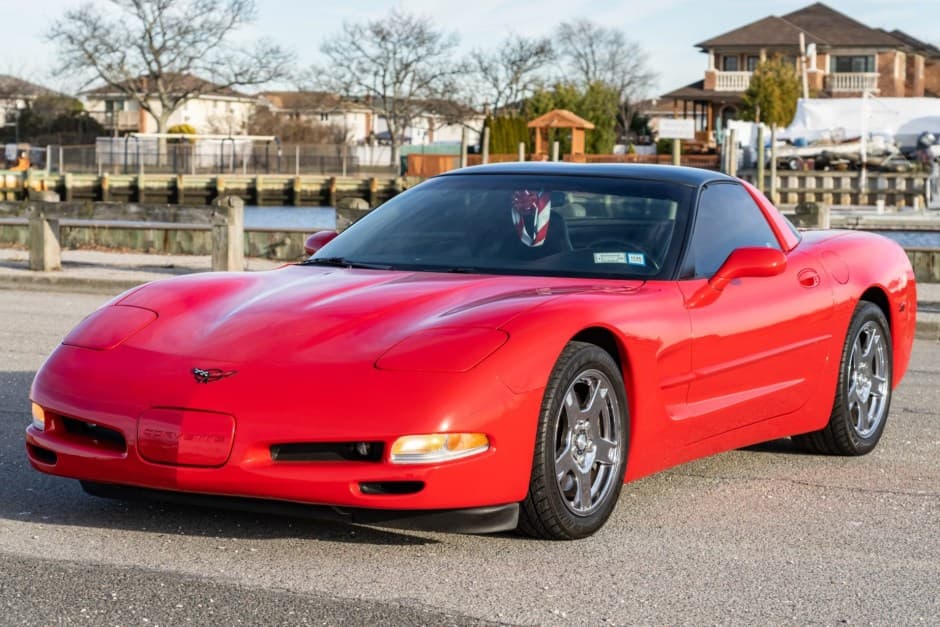 1997 Chevrolet Corvette C5 sold for $18,500