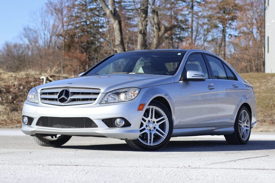 2010 Mercedes-Benz W204 C-Class sold for $12,500