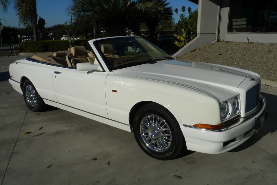 1999 Bentley Azure sold for $27,255
