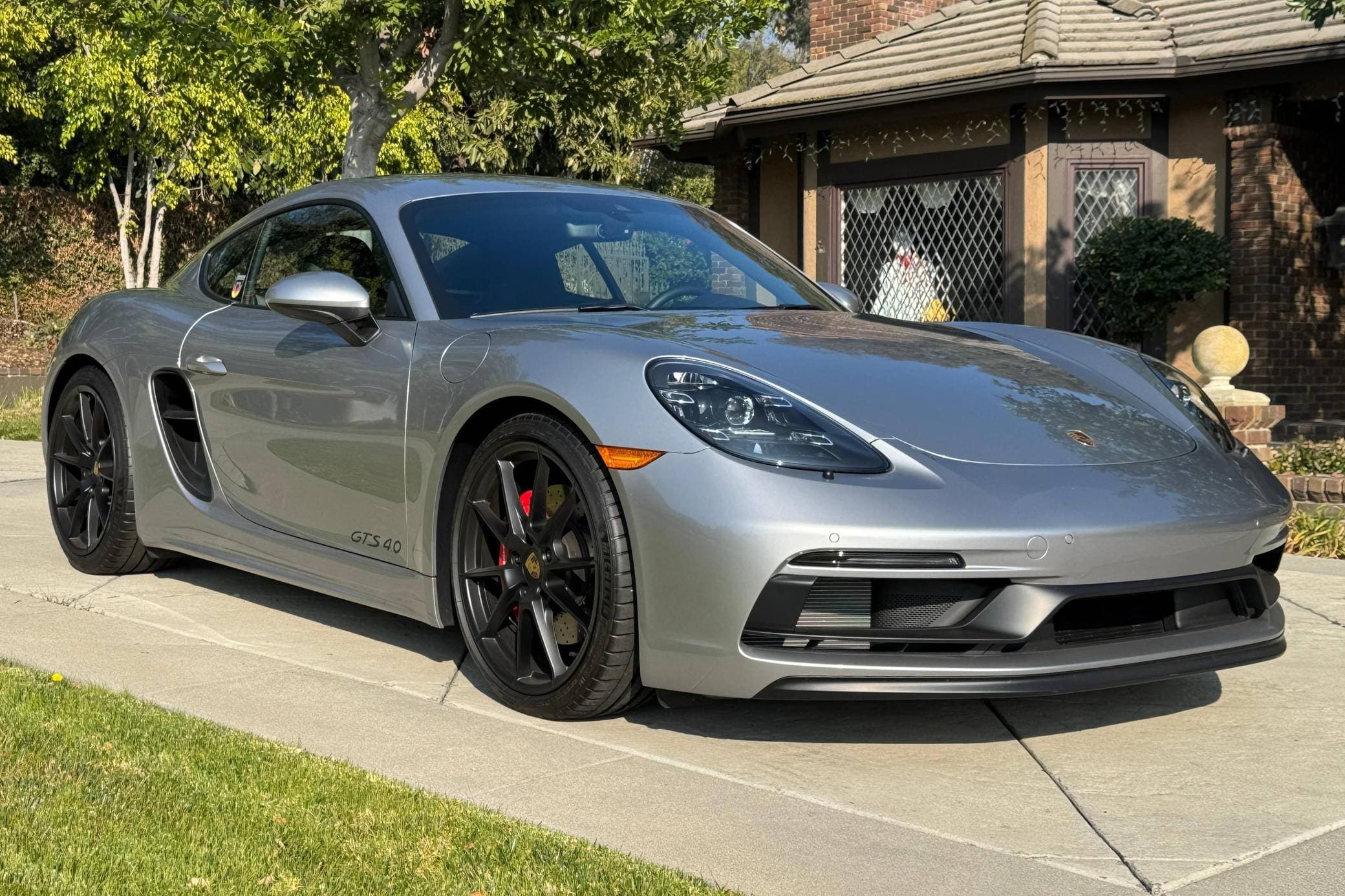 2022 Porsche 718 Cayman sold for $95,718
