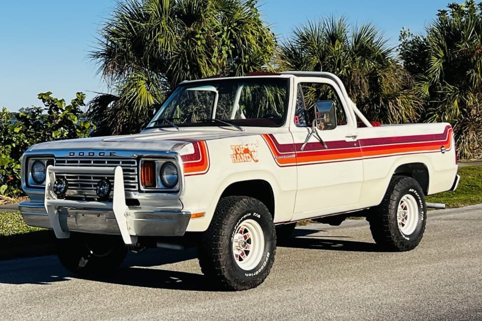 1978 Dodge Ramcharger / Plymouth Trail Duster sold for $29,250