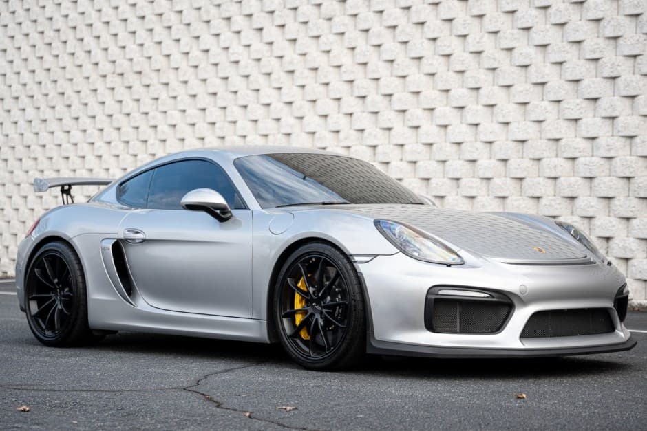 2016 Porsche Cayman GT4 sold for $85,500