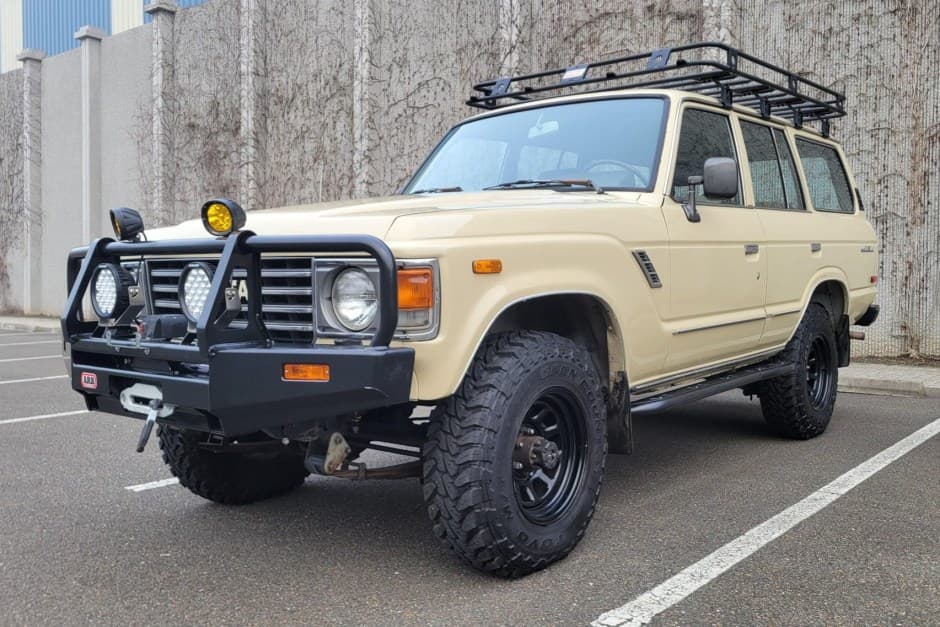 1983 Toyota Land Cruiser 60-Series sold for $21,600