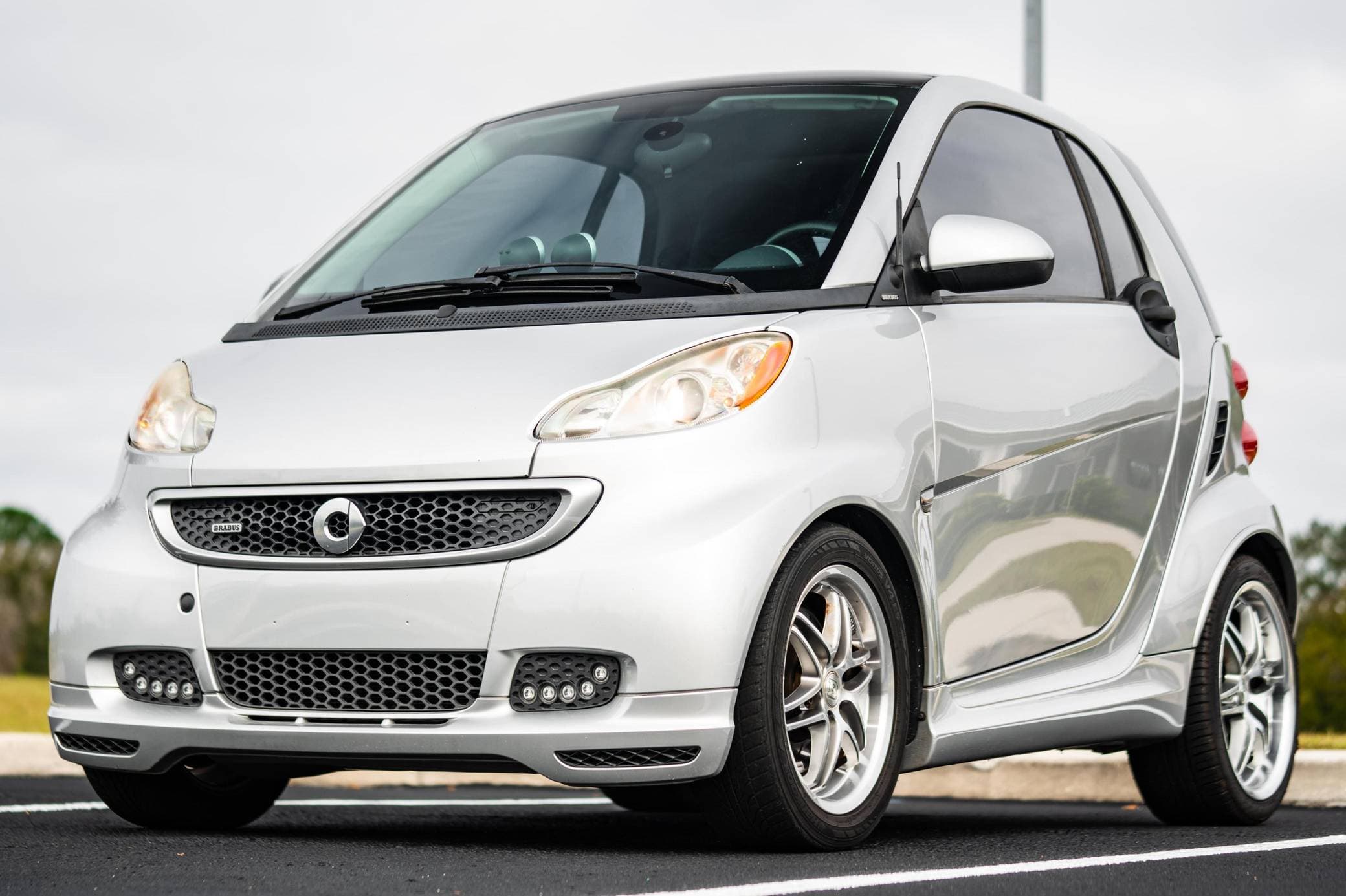 2013 Smart Fortwo sold for $7,100