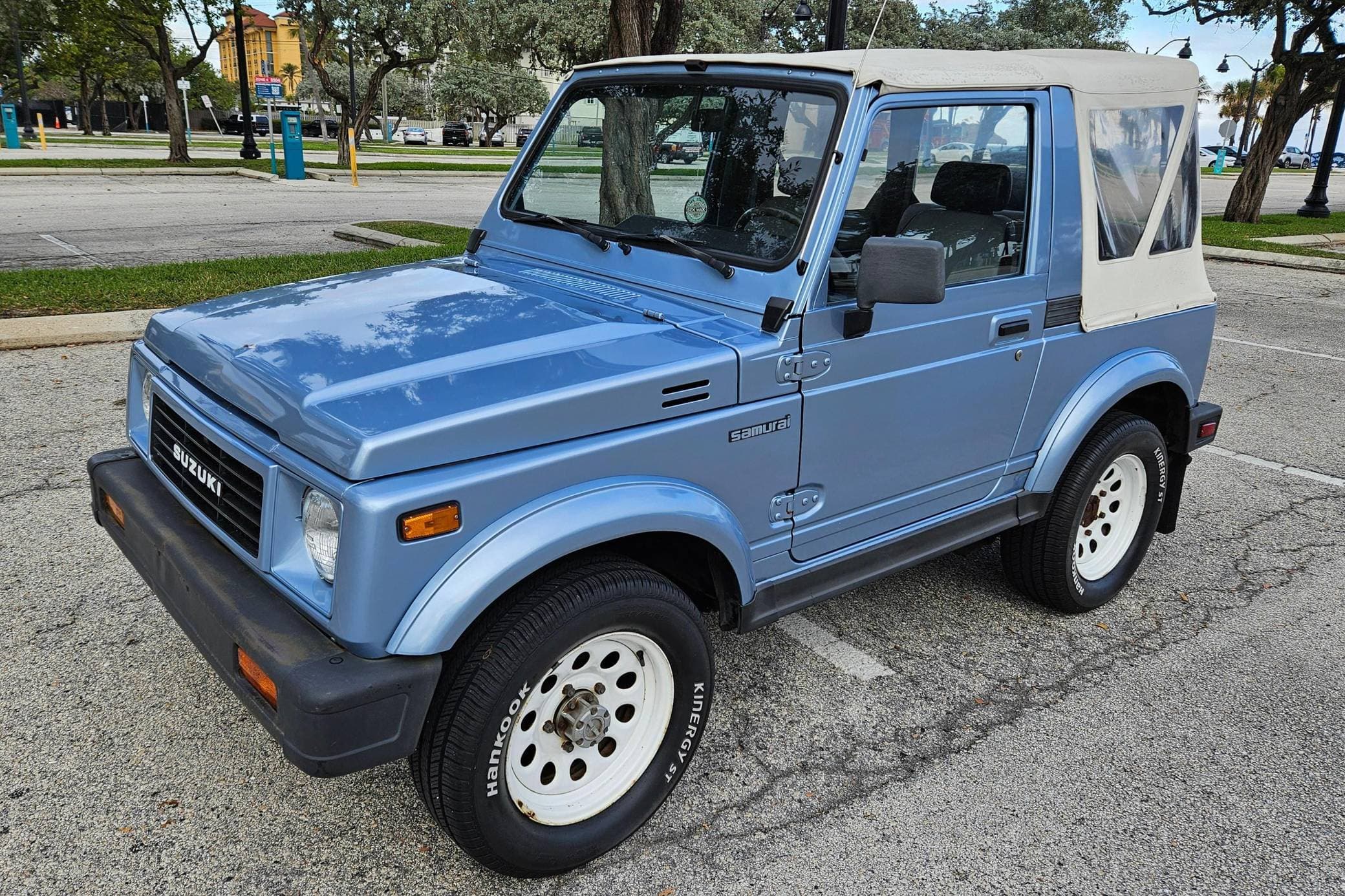 1988 Suzuki Samurai sold for $5,950