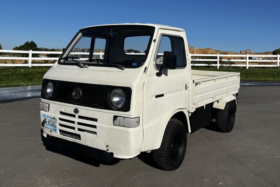 1987 Subaru Sambar sold for $5,250