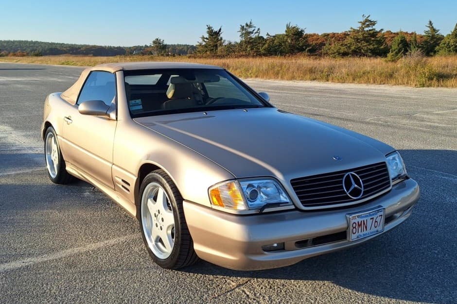 2001 Mercedes-Benz R129 SL sold for $20,000