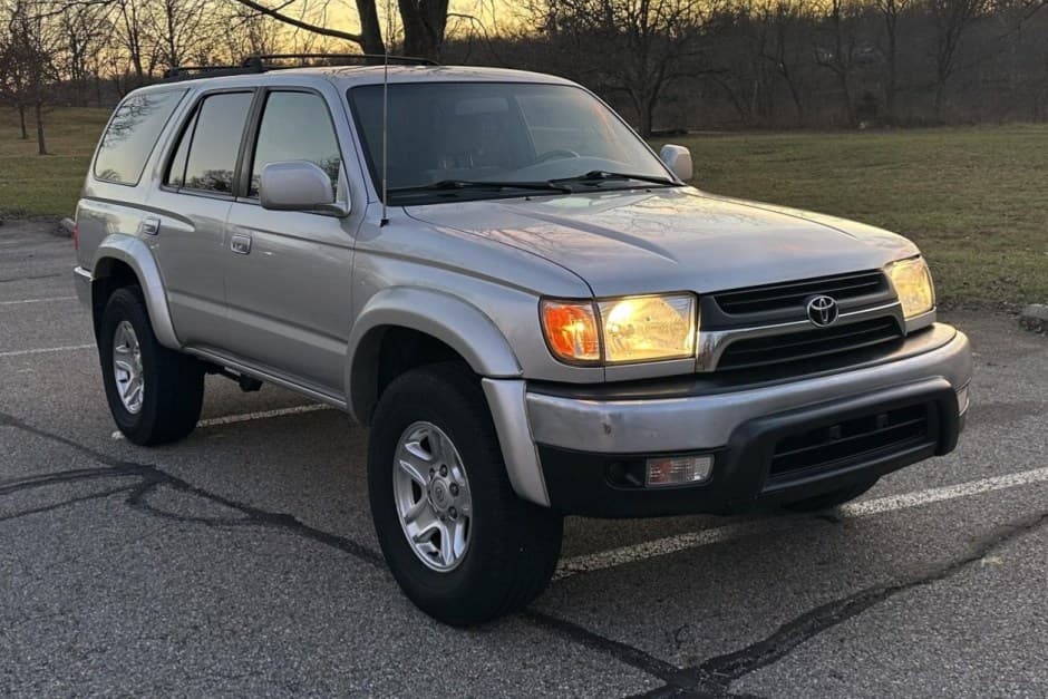 2002 Toyota 4Runner (N180) sold for $14,800