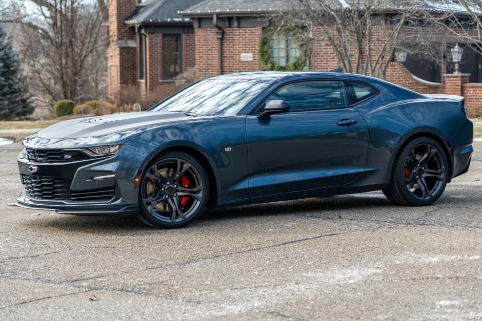 2019 Chevrolet Camaro 6th Generation 2016-2024 sold for $42,000