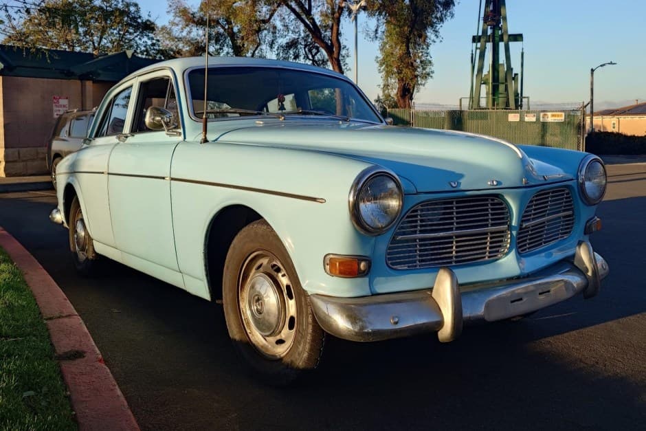 1967 Volvo Amazon sold for $2,500