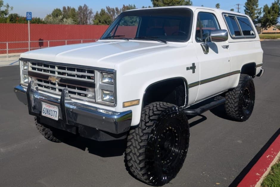 1988 Chevrolet K5 Blazer 1973-1991 sold for $23,275