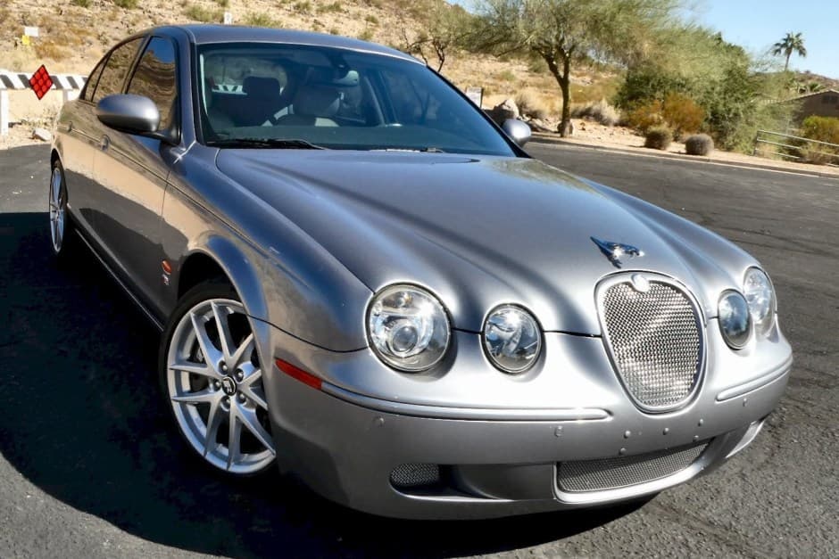 2007 Jaguar S-Type (1999-2007) sold for $8,850