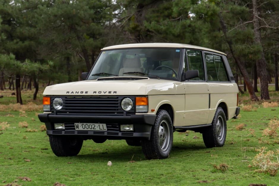 1990 Land Rover Range Rover Classic sold for $34,000