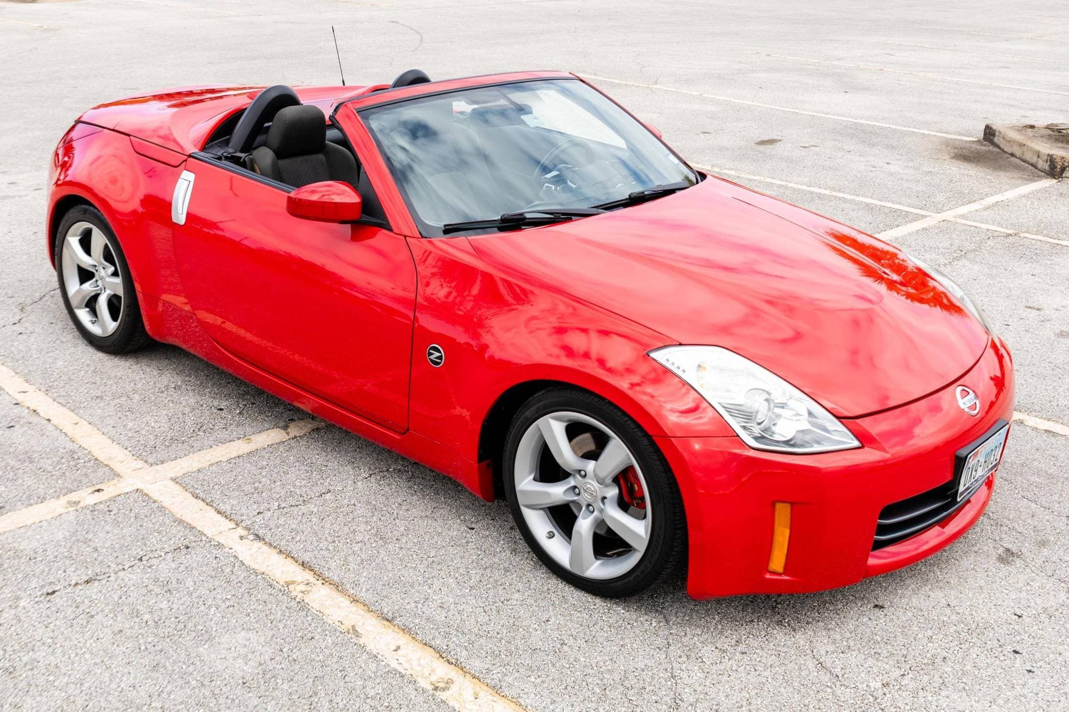 2008 Nissan 350Z sold for $10,700