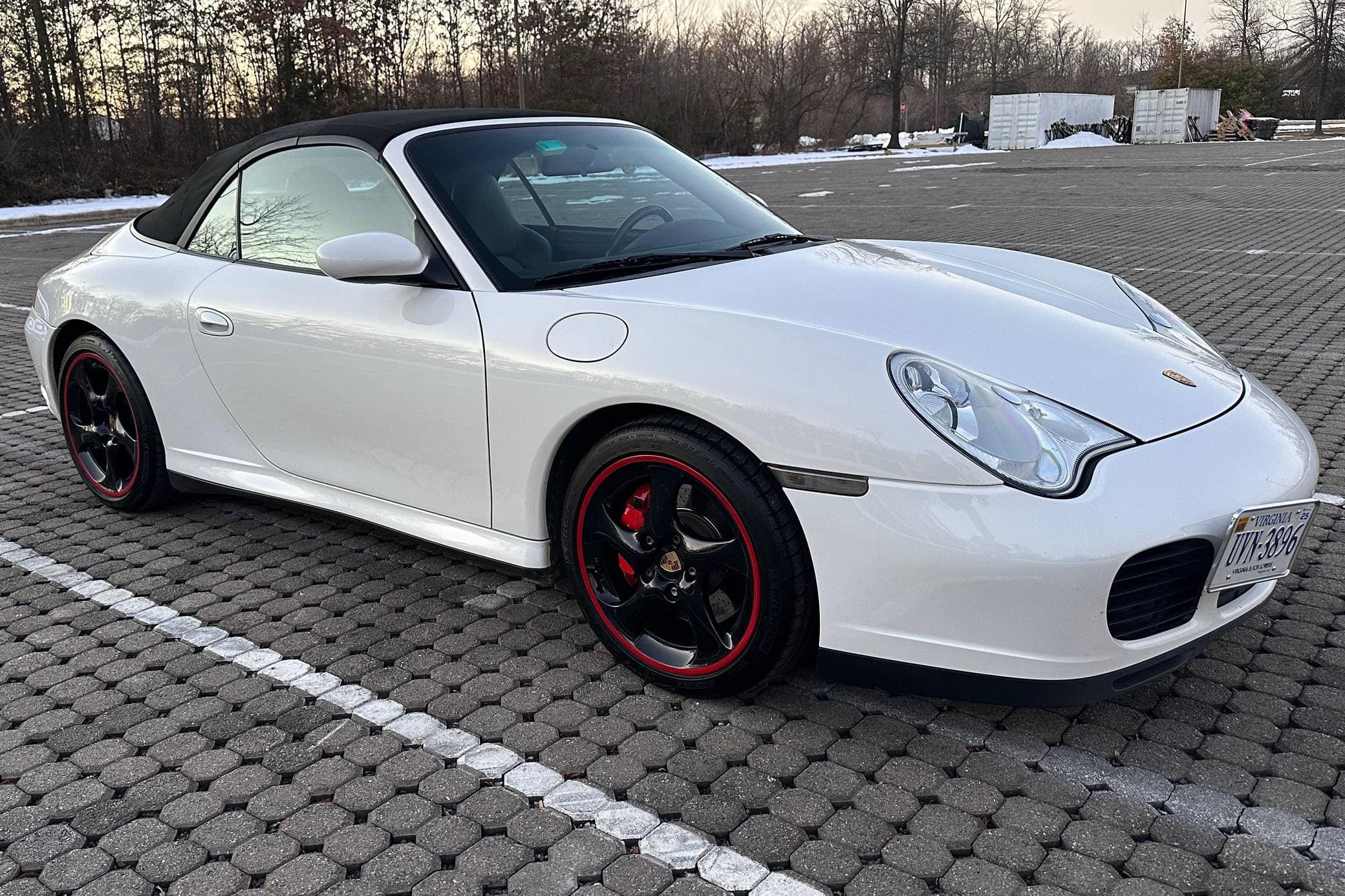 2004 Porsche 996 911 sold for $27,546