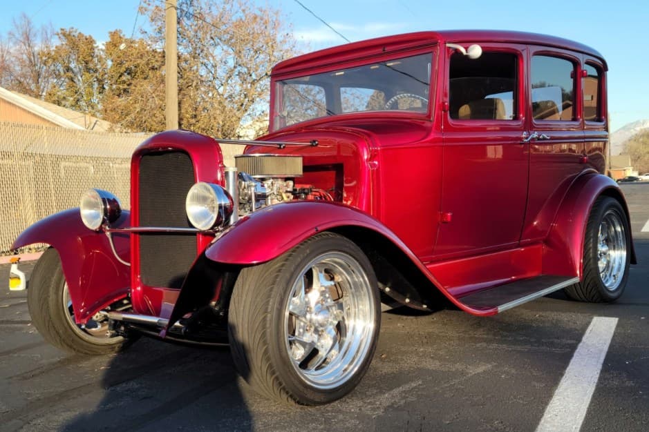 1931 Ford Hot Rod sold for $32,000