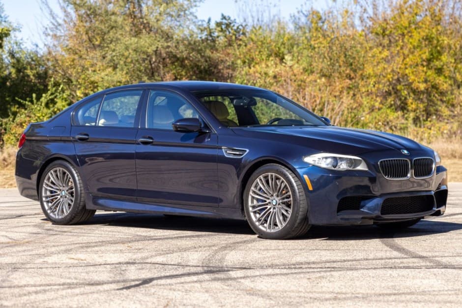 2013 BMW F10 M5 sold for $41,750