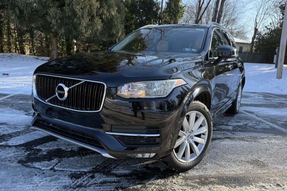 2016 Volvo  sold for $10,001