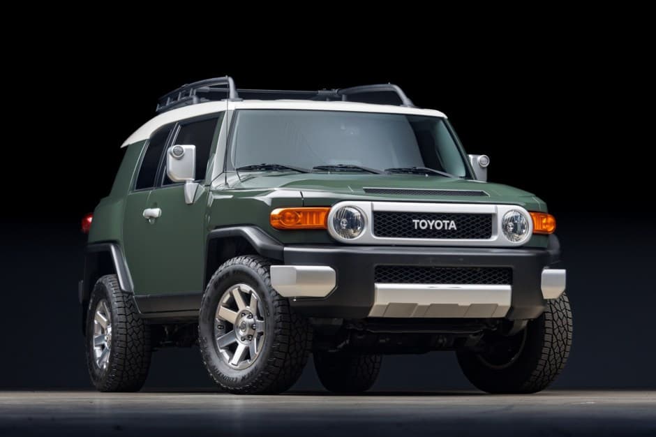 2014 Toyota FJ Cruiser sold for $37,250