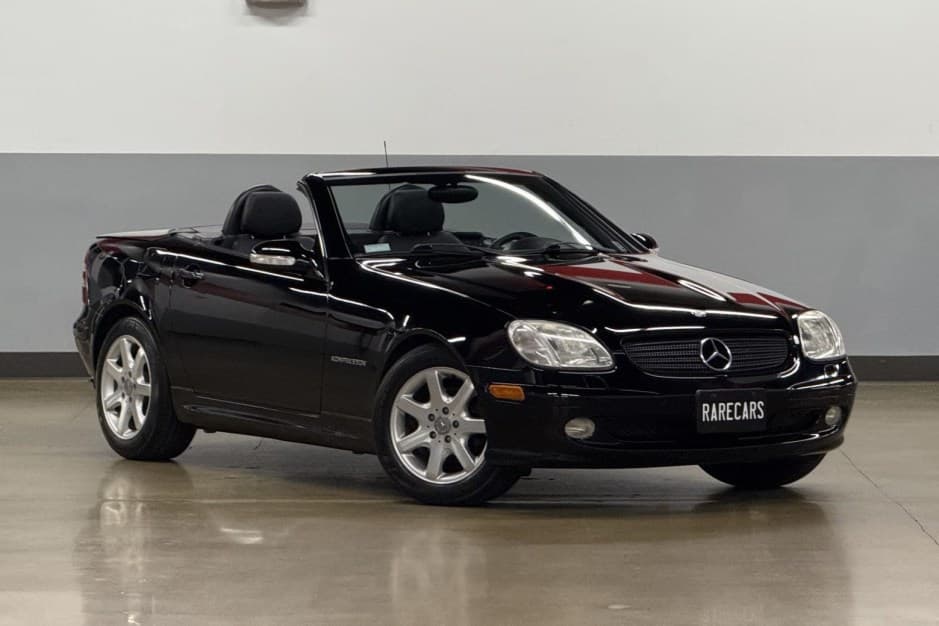 2003 Mercedes-Benz SLK-Class sold for $9,100