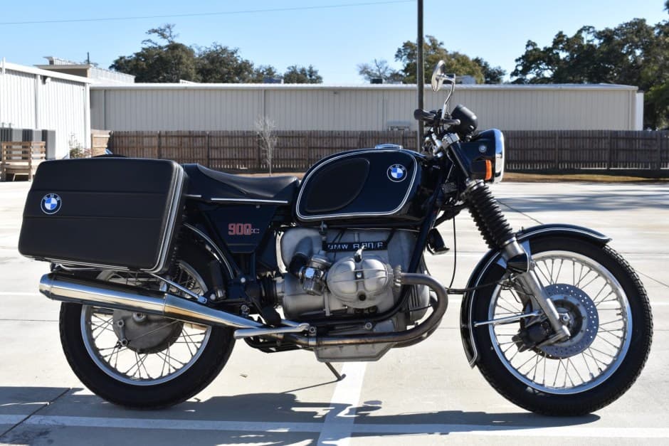 1976 BMW /6 sold for $4,400