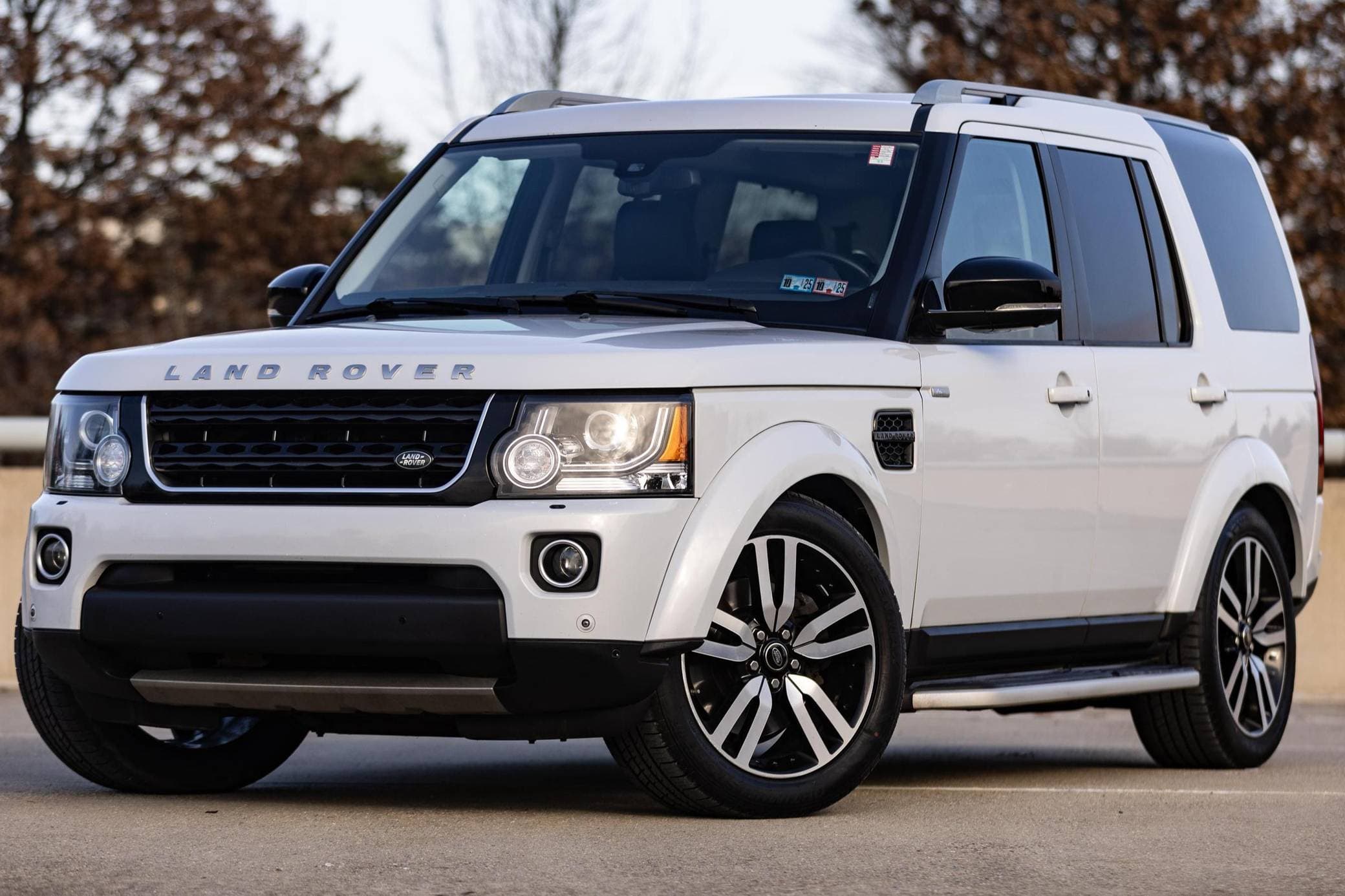 2016 Land Rover LR4 sold for $13,200