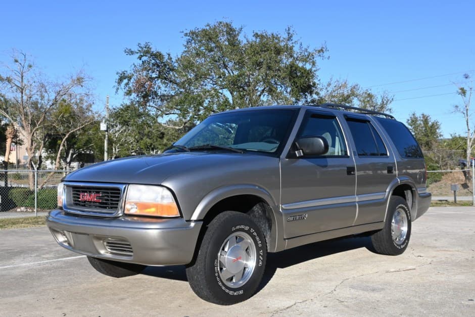 2001 GMC Jimmy (1995-2005) sold for $8,500