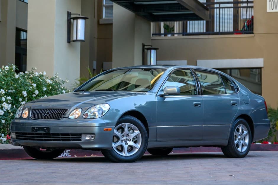 2001 Lexus GS sold for $17,000