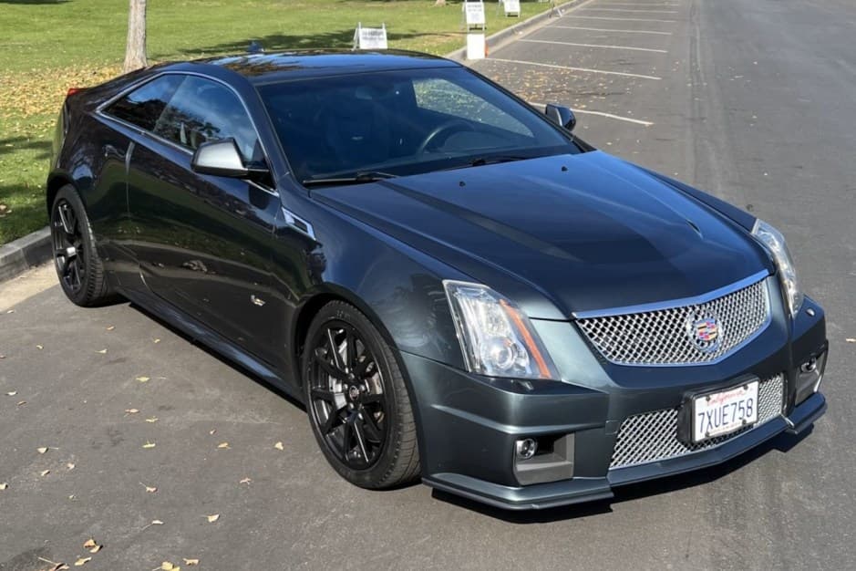 2013 Cadillac CTS & CTS-V sold for $28,500