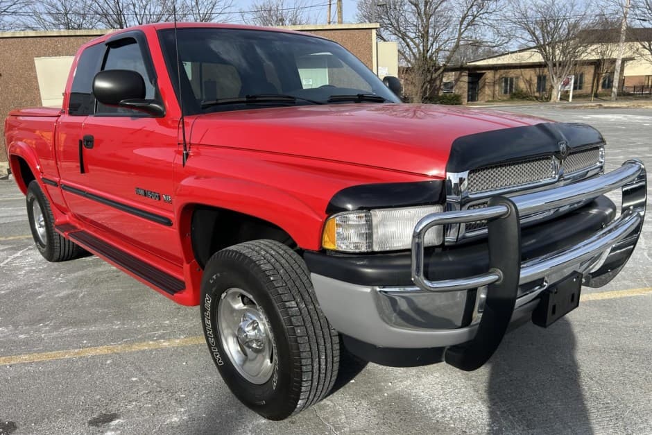 1998 Dodge Ram (1994-2001) sold for $30,000
