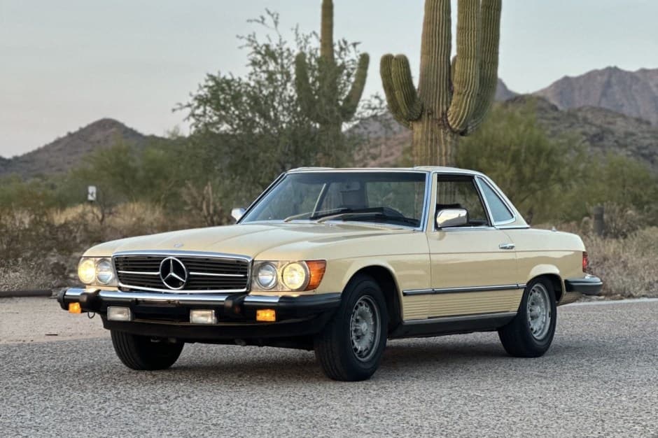 1980 Mercedes-Benz R107 SL sold for $7,302