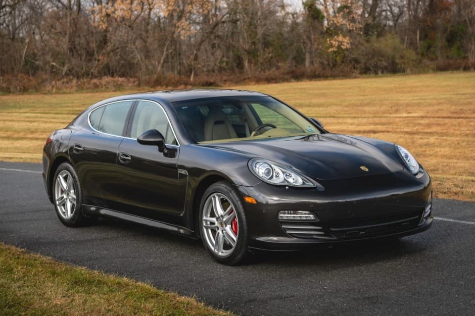 2011 Porsche Panamera sold for $27,750