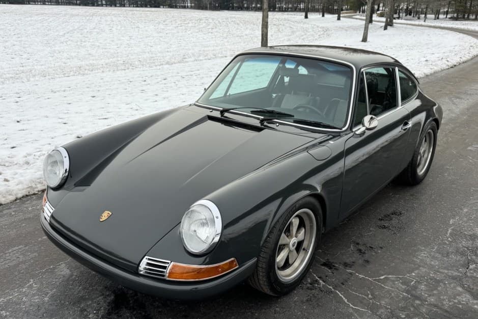 1969 Porsche 912 sold for $75,500