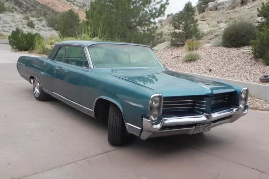 1964 Pontiac Bonneville sold for $16,000