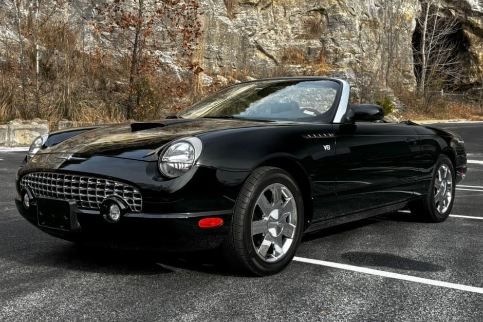 2002 Ford Thunderbird (2002-2005) sold for $16,000
