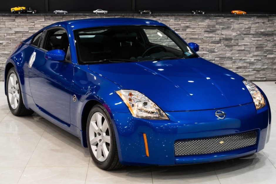 2005 Nissan 350Z sold for $18,250