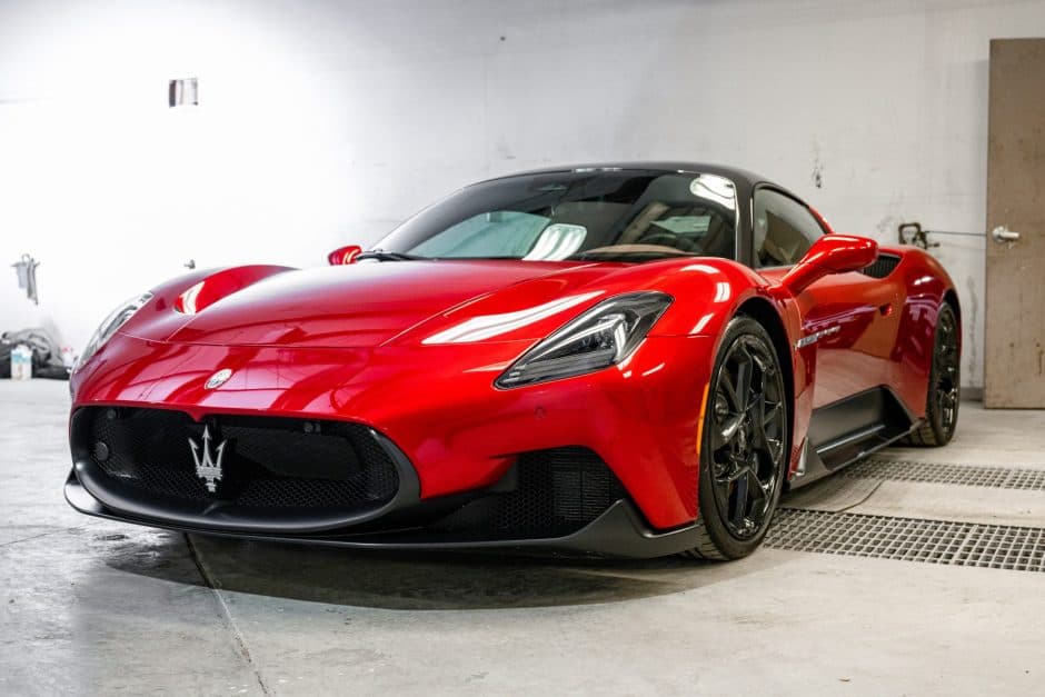 2023 Maserati MC20 sold for $164,000