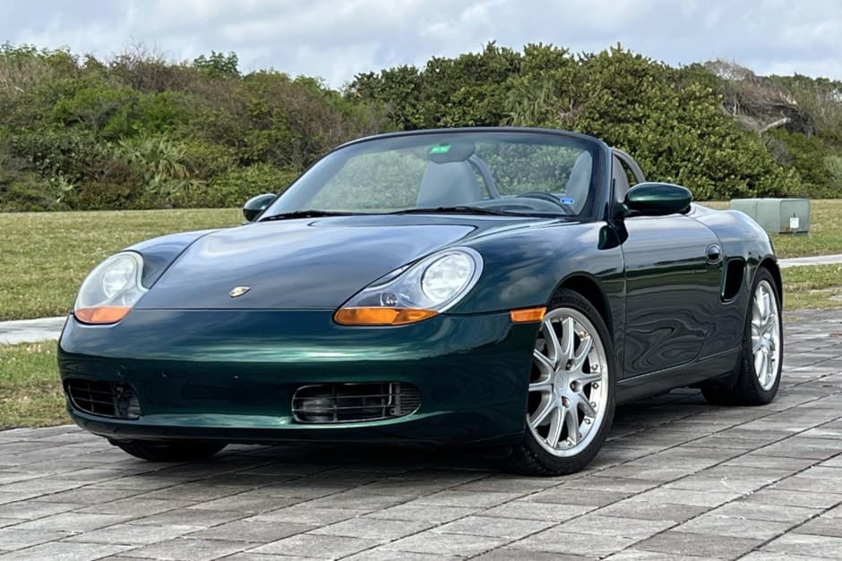 2001 Porsche 986 Boxster sold for $9,600