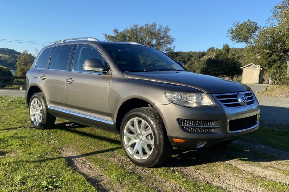 2008 Volkswagen Touareg sold for $11,000