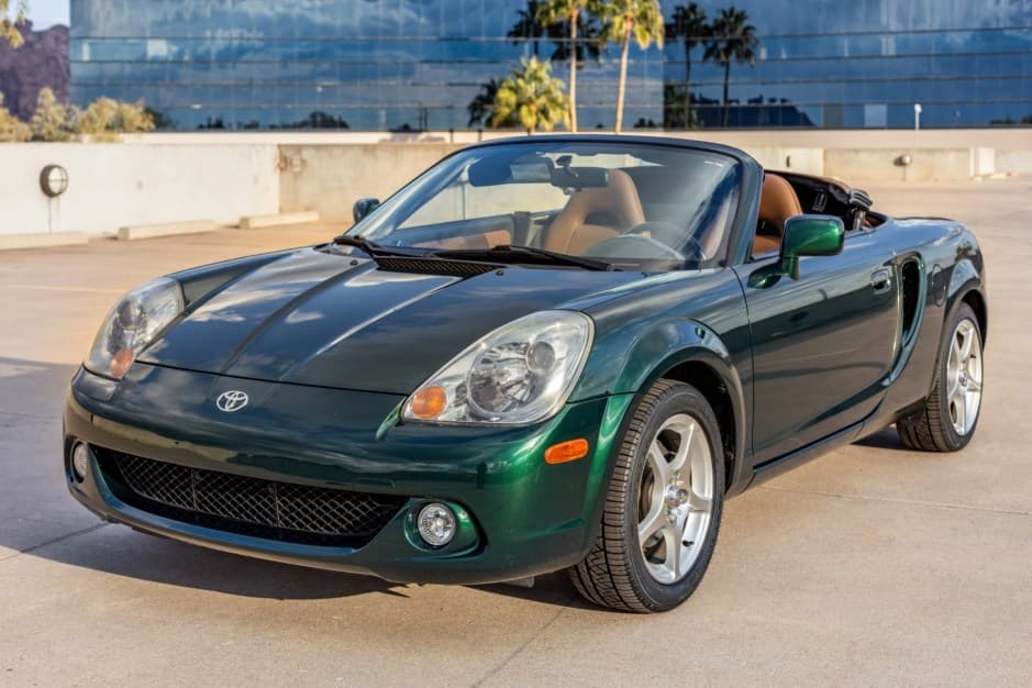 2003 Toyota W30 MR2 sold for $13,300