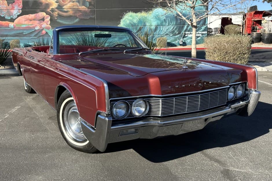 1967 Lincoln Continental (1961-1969) sold for $54,853