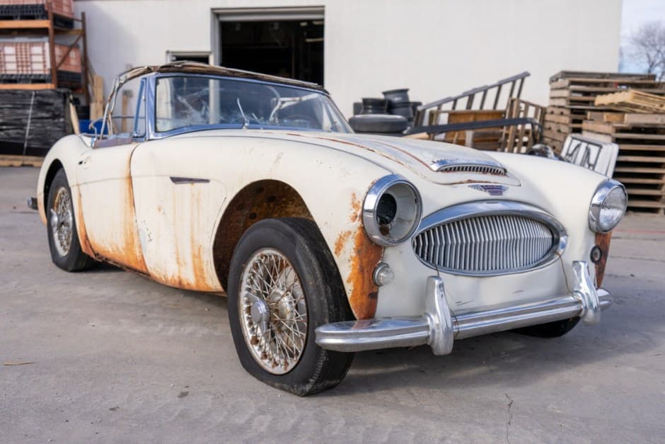 1963 Austin-Healey 3000 sold for $1,500