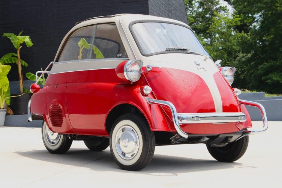 1957 BMW Isetta sold for $35,000