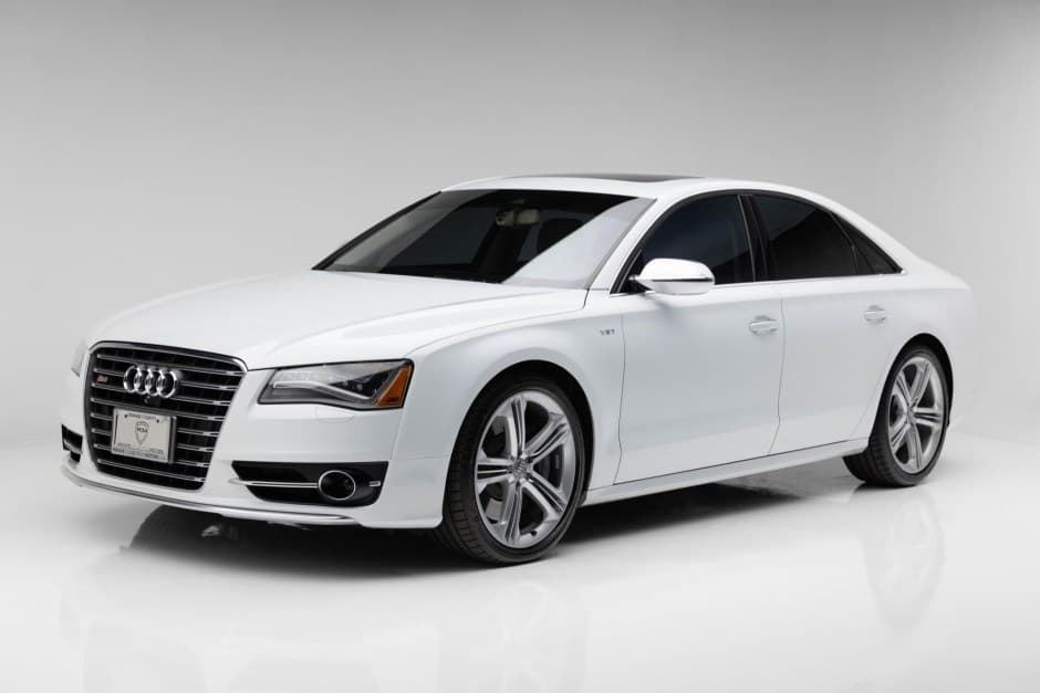 2013 Audi S8 sold for $30,888