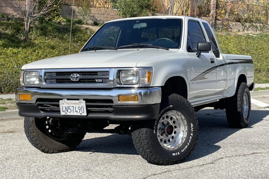 1993 Toyota Pickup (N80/90/100/110 1989-1997) sold for $21,500