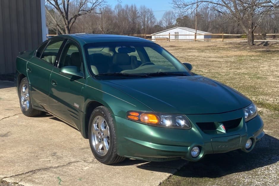 2003 Pontiac Bonneville sold for $5,125