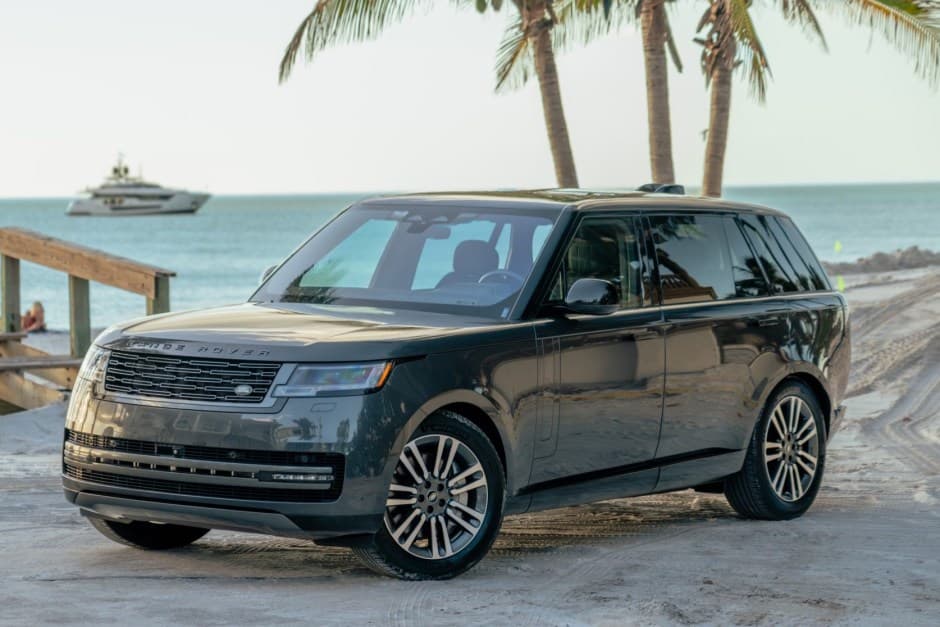 2023 Land Rover Range Rover L460 sold for $110,999