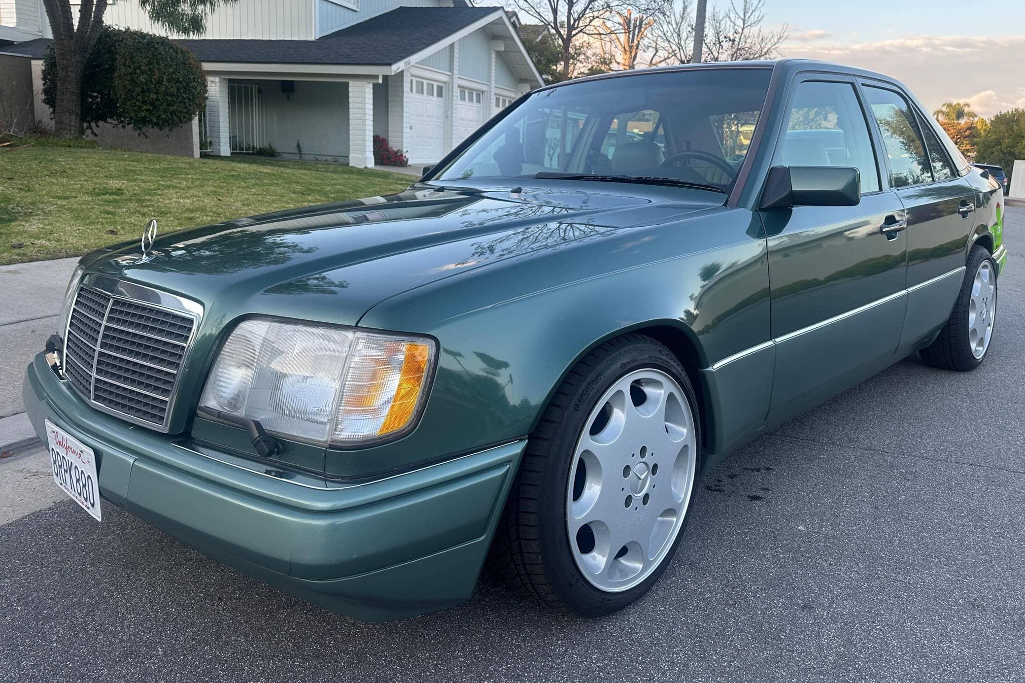 1995 Mercedes-Benz E-Class sold for $15,000
