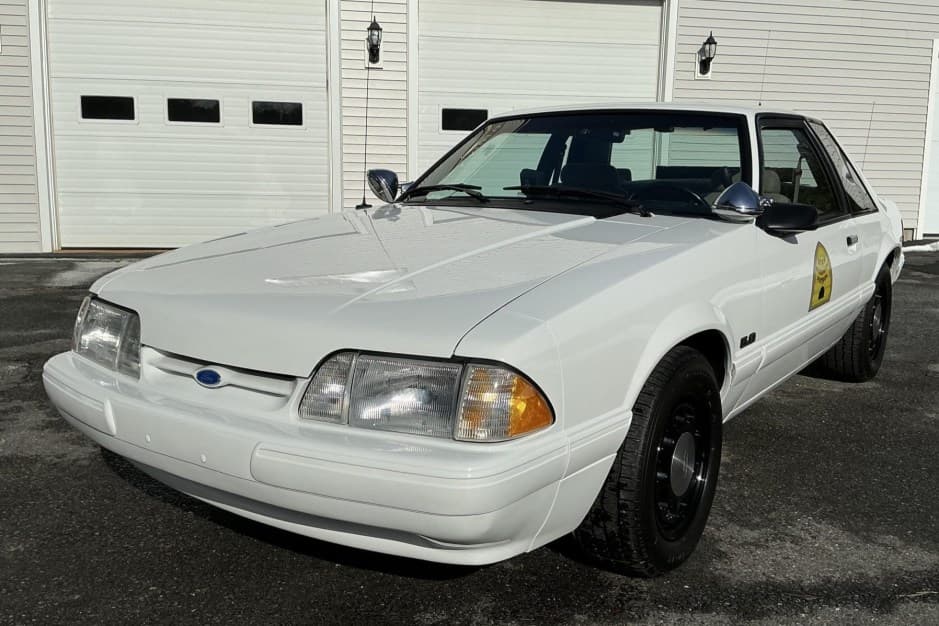1991 Ford Fox-Body Mustang sold for $25,750